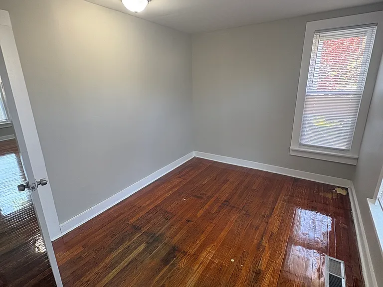 1086 Whalley Ave #1F — Photo 7
