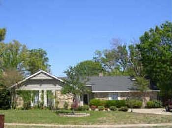 1st image of 2808 N Creekwood Dr