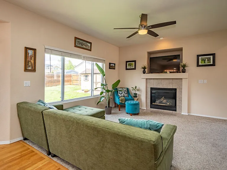 5712 Stable Ct — Photo 21