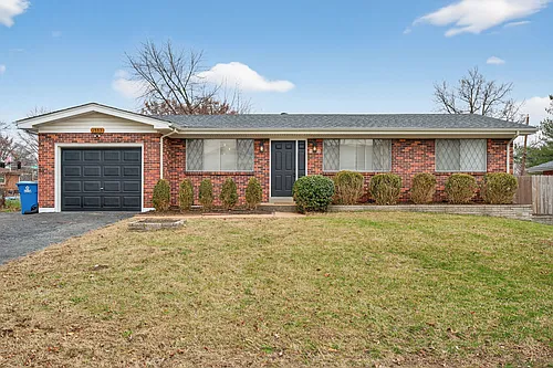 1553 Cove Ln Photo 1