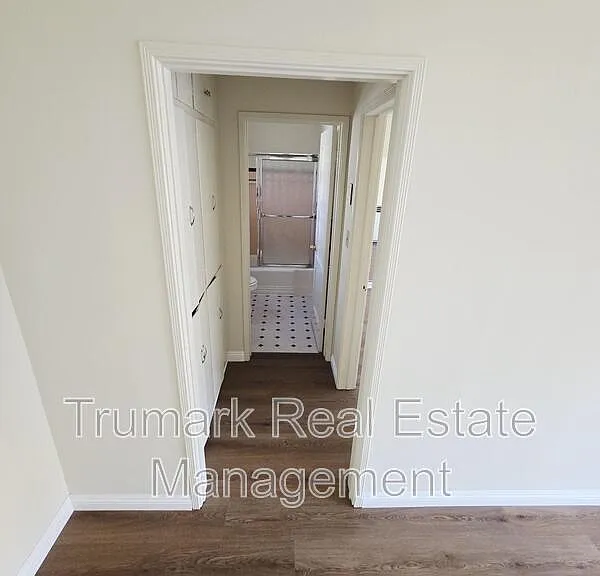 919 N Glendale Ave #12 — Photo 15