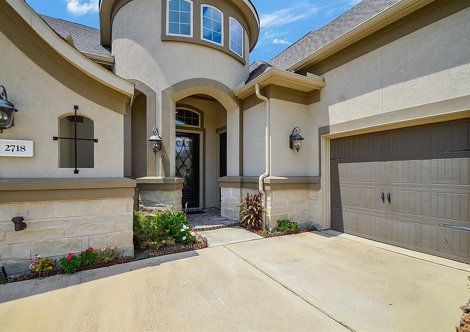 1st image of 2718 Dogwood Terrace Ln