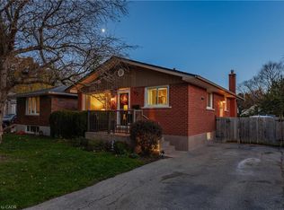 97 1st Ave, Cambridge, ON N1S2B4