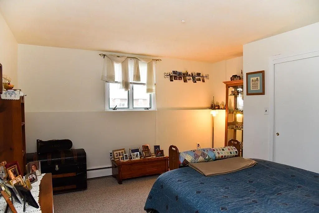 2 bed, $2,575 — Photo 1