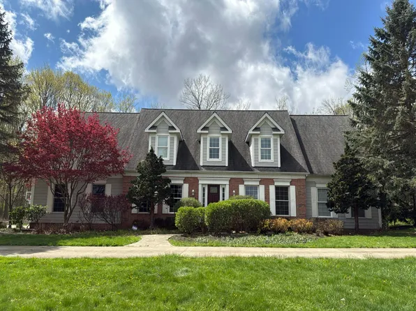 10610 Mount Royal Dr, Concord Township, OH 44077