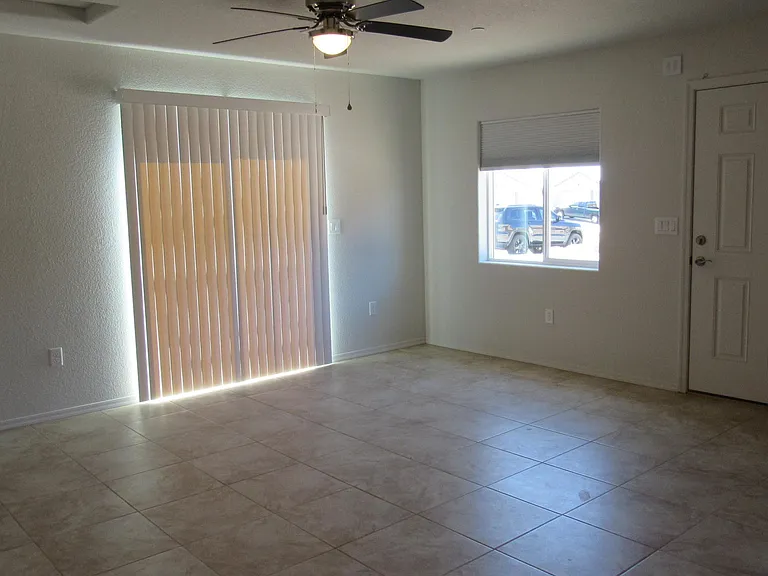 2495 Palisades Dr #B-102 — Photo 6