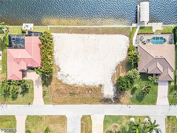 4th image of 1128 SW 43rd St