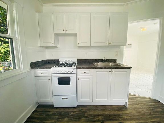 5th image of 229 NE 56th St #1