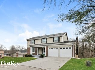 12636 Flower Crest Ct, Florissant, MO 63033