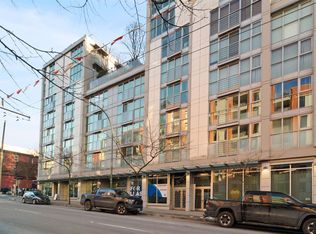 168 Powell St #902, Vancouver, BC V6A0B2