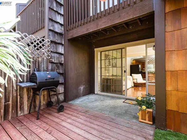 1482 Parkway Dr, Rohnert Park, CA 94928