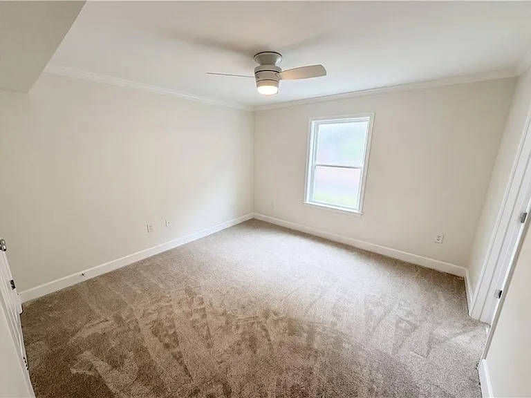 48 Peachtree Ave #200 — Photo 29