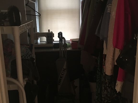5th image of 4208 Grimmersburg St