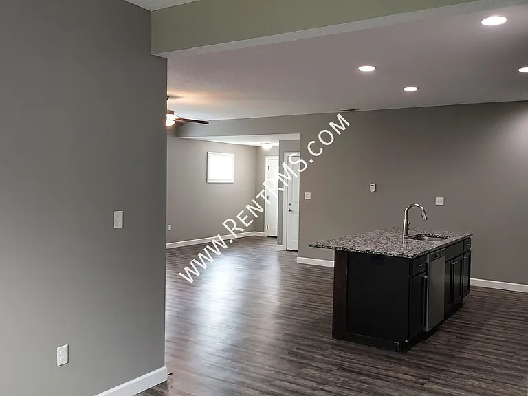 4405 SE Gemstone Ln — Photo 7