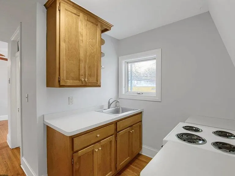 3110 4th St SE #2 — Photo 8