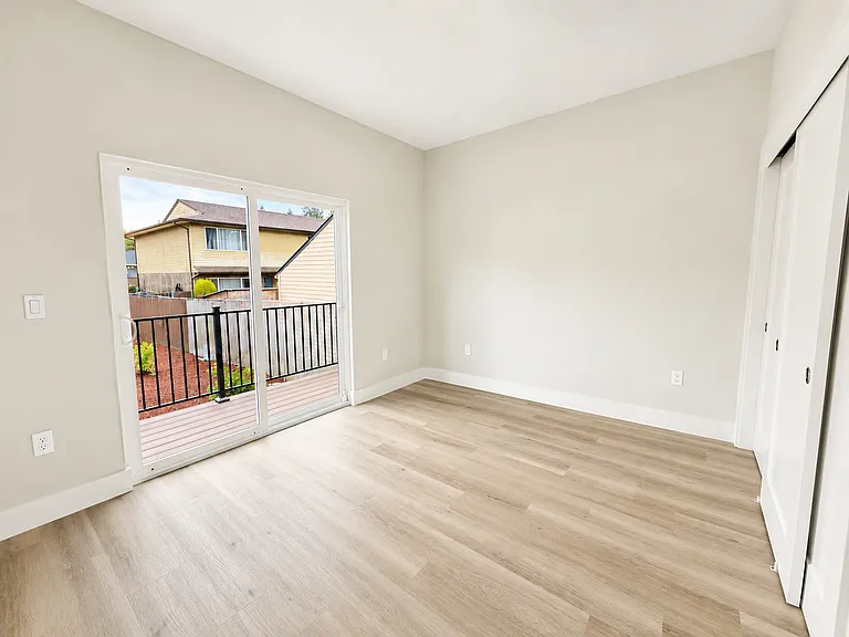 18840 SE Mildred St — Photo 5