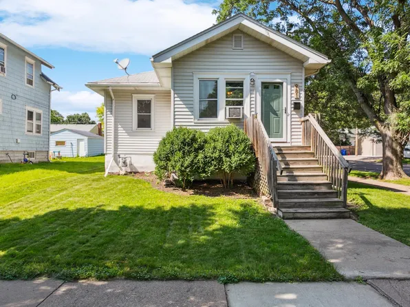 981 Armstrong Ave, Saint Paul, MN 55102