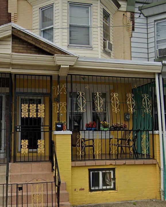 1st image of 212 E Westmoreland St