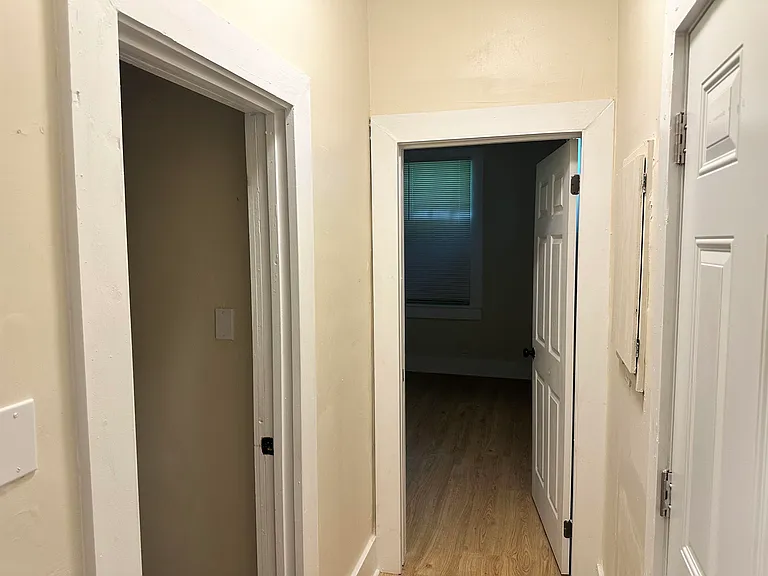 1683 Walker Ave — Photo 10