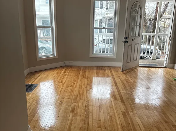 61 Appleton St #60-1, Manchester, NH 03104