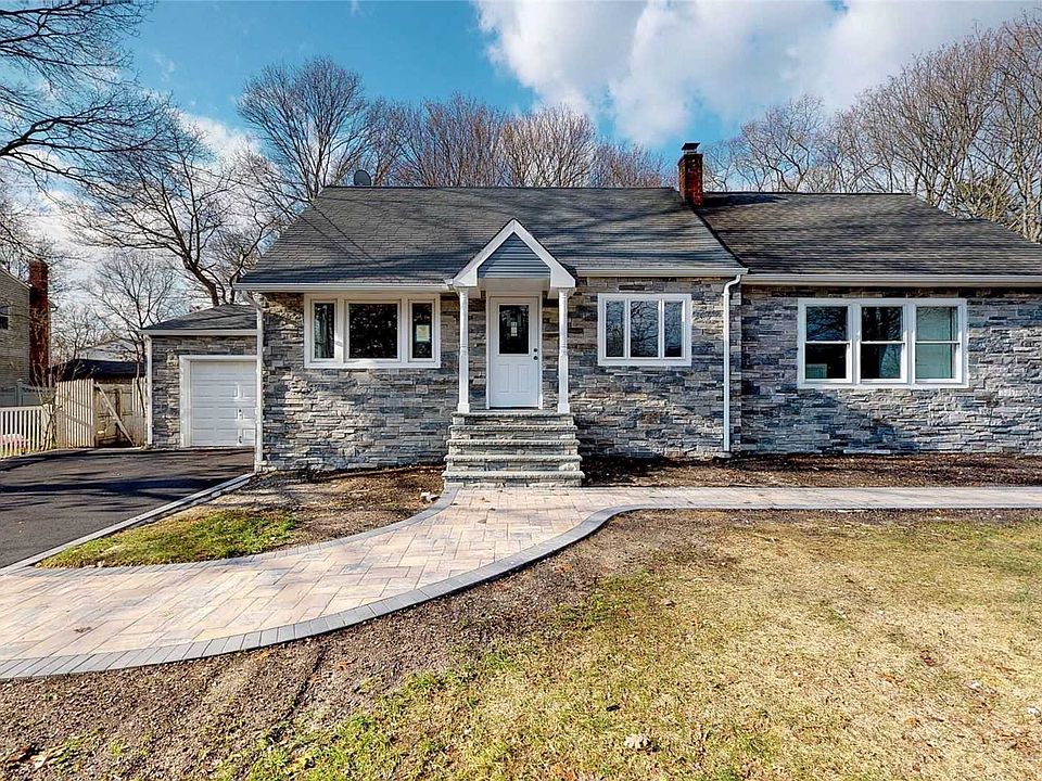 1st image of 6 Cypress Ln