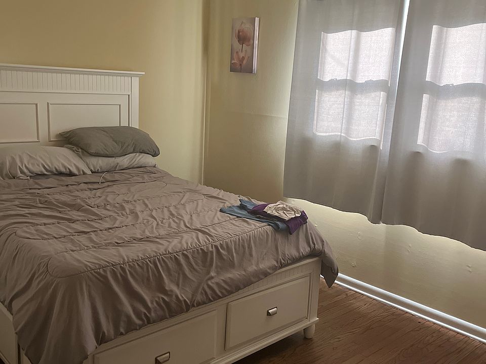 2nd image of 51 Ray St