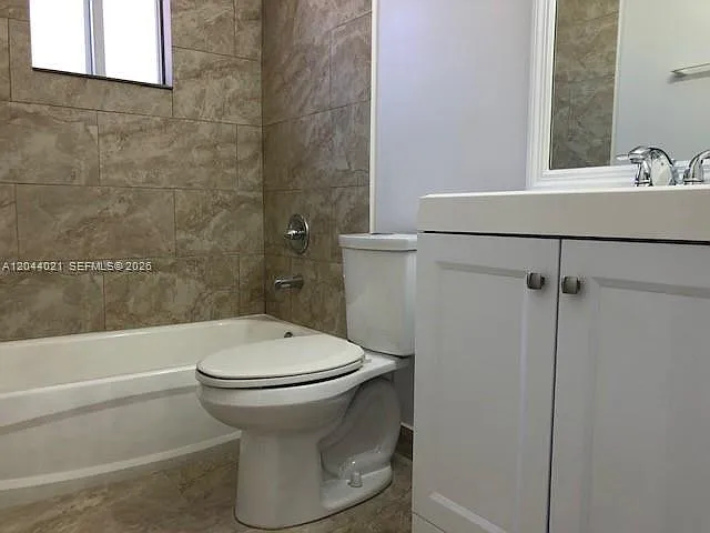 1142 NE 41st Ave — Photo 10
