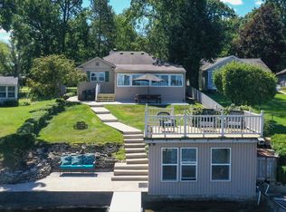 23790 S Shore Dr, Edwardsburg, MI 49112