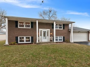 1225 Rita Ave, St Charles, IL 60174