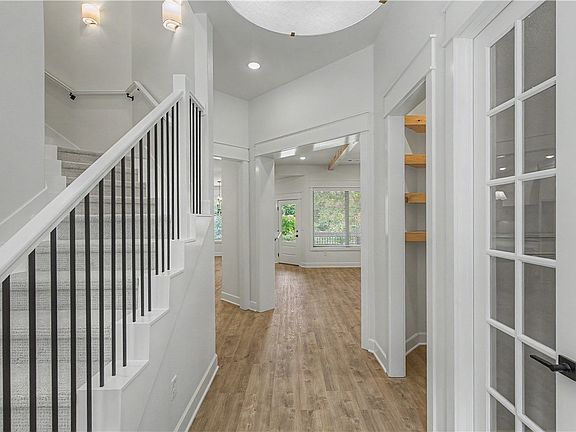 4th image of 5 Nairn Ln