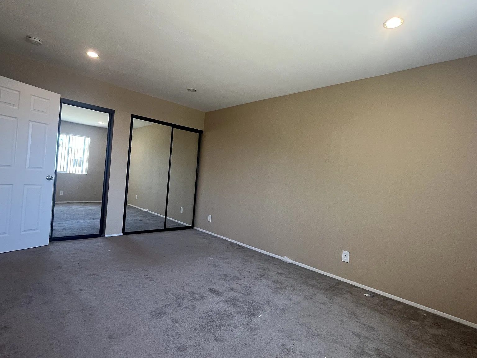 4525 Oregon Street - 5 — Photo 2