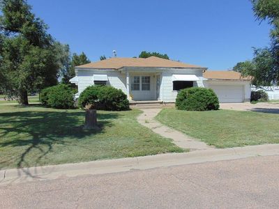 214 W 8th St, Hugoton, KS, 67951