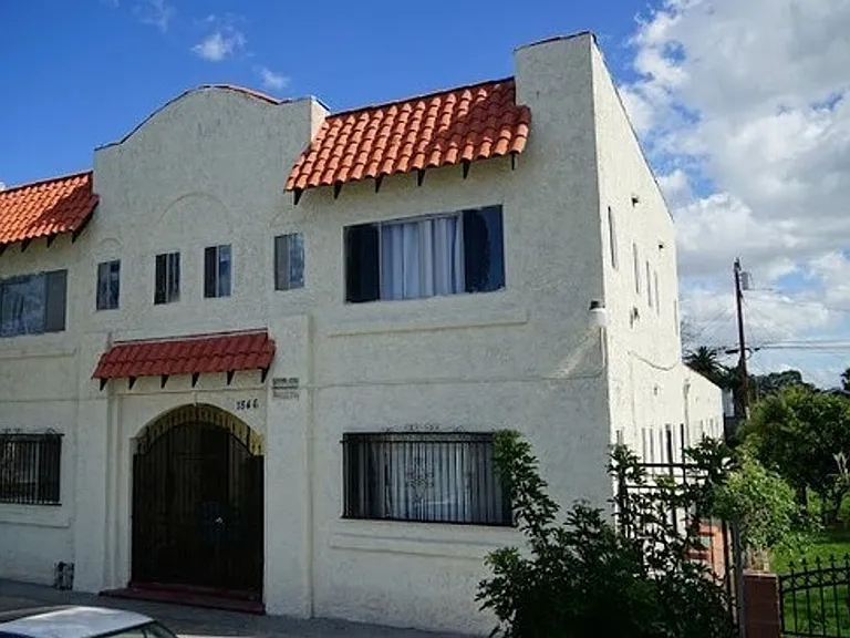 LB1846 — Photo 7