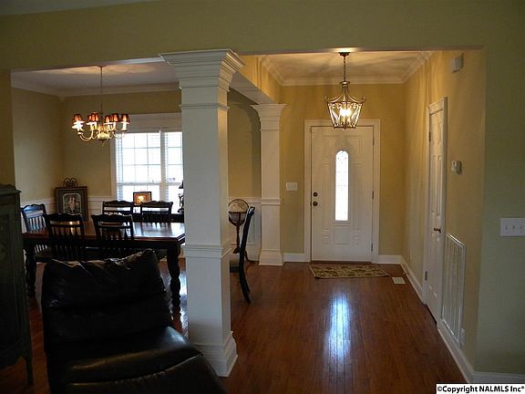 4th image of 153 Lexington Dr SE