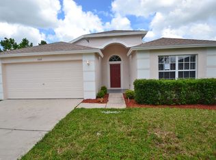 5521 Sparrow Hawk Ct, Zephyrhills, FL 33541