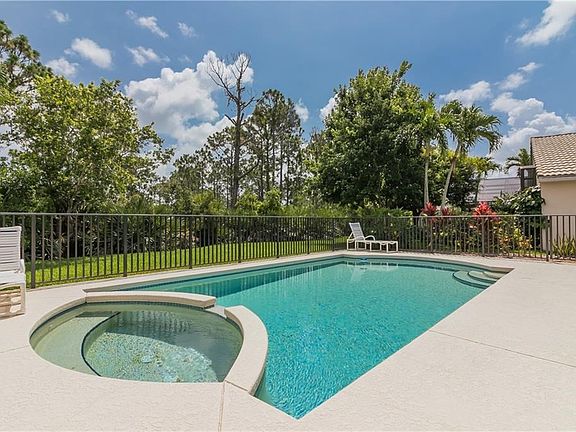 Gorgeous pool and spa