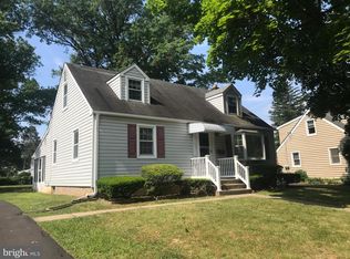 9 Shirley Rd, Hatboro, PA 19040