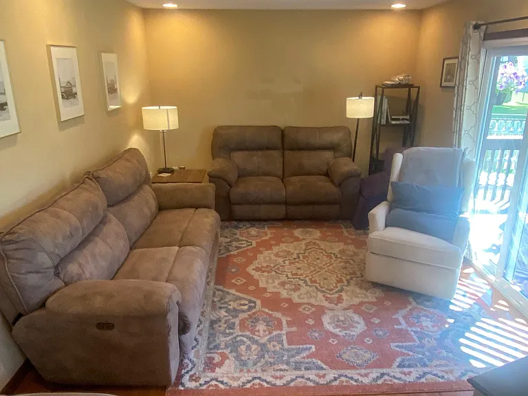 241 Steeplechase Dr — Photo 3