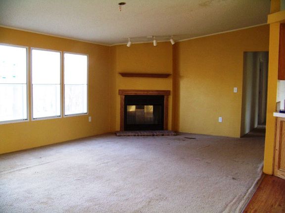 2nd image of 347 Wady Ln