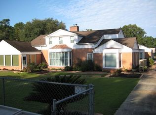 11 McClary St, Summerton, SC 29148