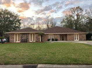 153 Villere Dr, Destrehan, LA 70047