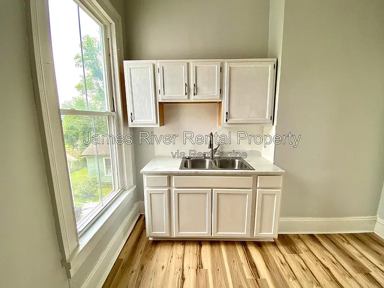 1003 Floyd St #3 — Photo 14
