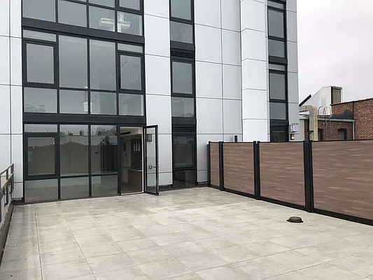 Sold by East Coast Realtors Inc. | media 21