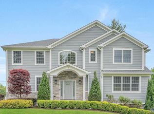 2 William J Murphy Way, Park Ridge, NJ 07656