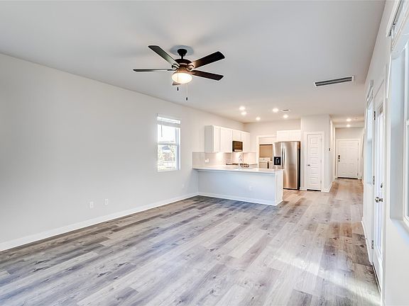 4th image of 2090 Alice Jay Way