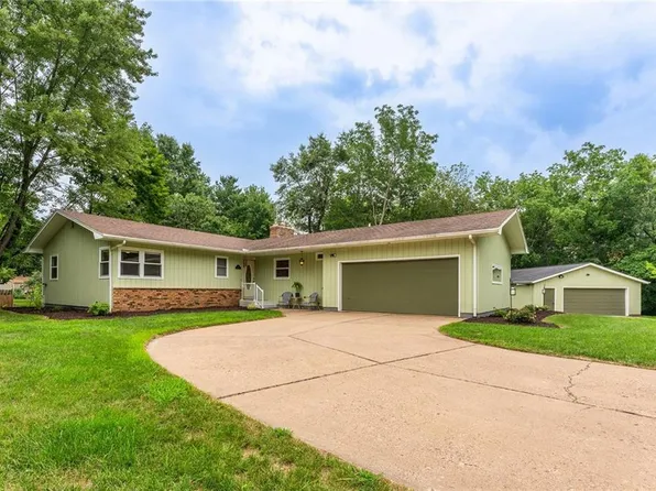 1911 Welsh Drive, Eau Claire, WI 54703
