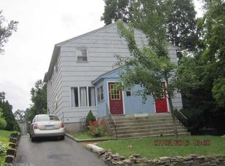 94 Cambridge St, Manchester, CT 06042