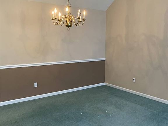 3rd image of 44 Greenmeadow Dr