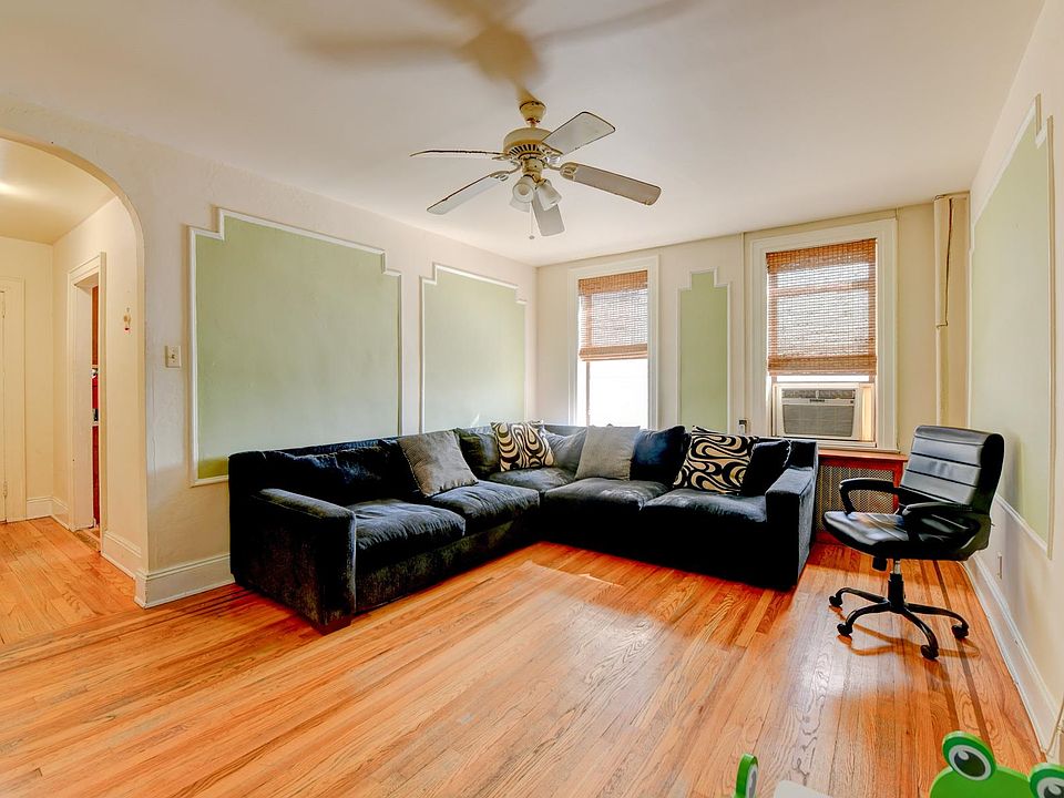 1st image of 901 Grand Ave APT 2B