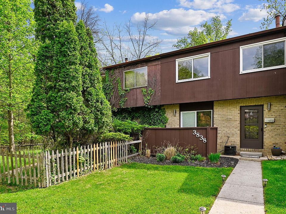 1st image of 3838 Twin Lakes Ct